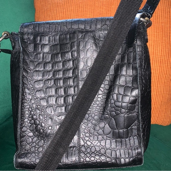 Wilsons Leather Crocodile Print Stamped Crossbody - Picture 5 of 8
